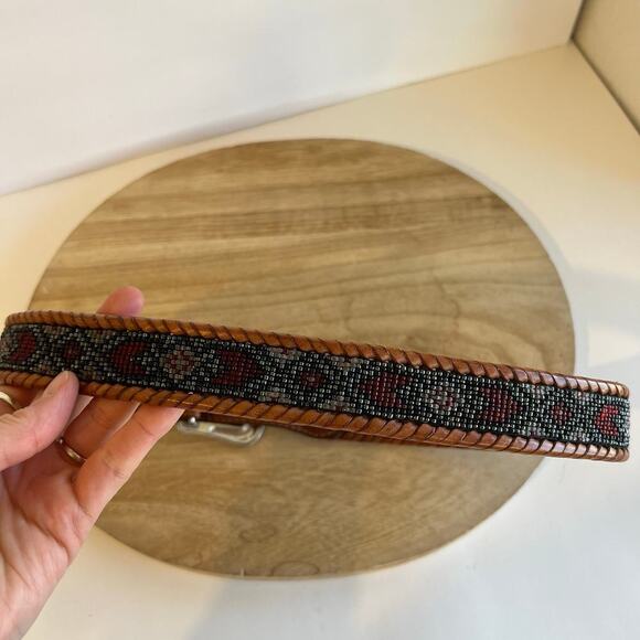 Vintage 96' Handmade Beaded Weaved Genuine Leather Silver Buckle Belt Size Small - Picture 5 of 15